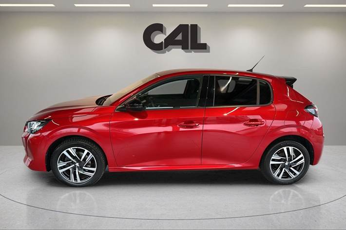Rød Peugeot 208 fra 2022