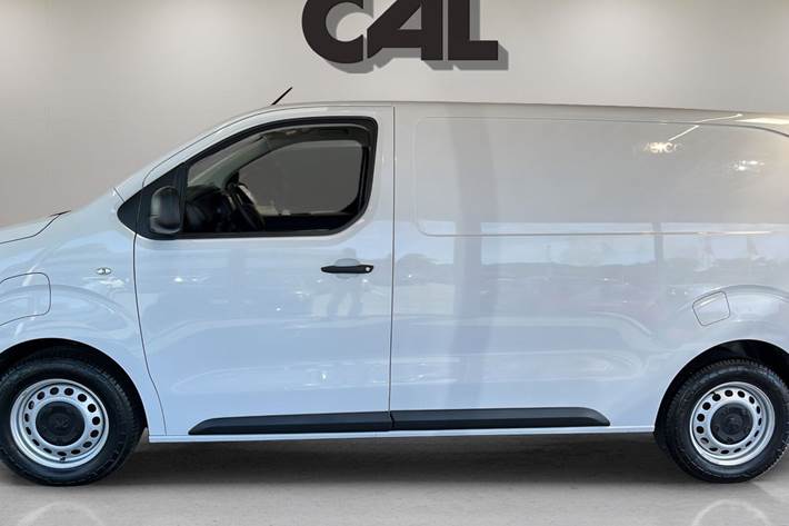 Hvid Peugeot e-Expert fra 2024