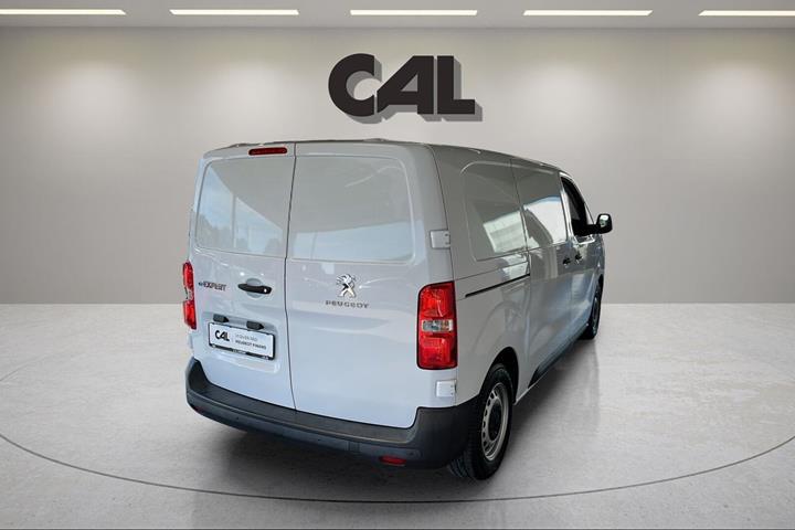 Hvid Peugeot e-Expert fra 2024