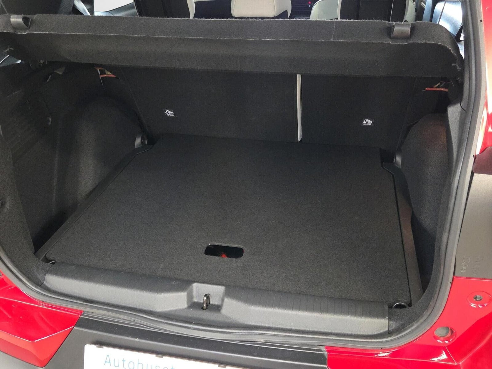 Rød Citroën e-C3 Aircross fra 2025