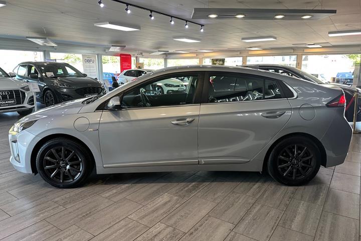 Sølv Hyundai Ioniq fra 2020