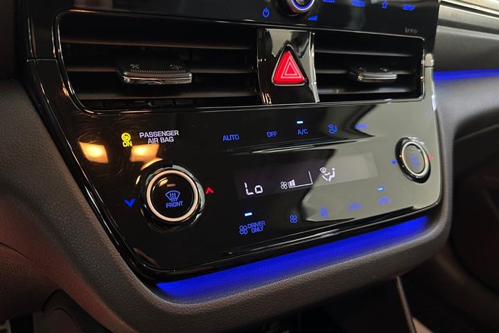 Sølv Hyundai Ioniq fra 2020