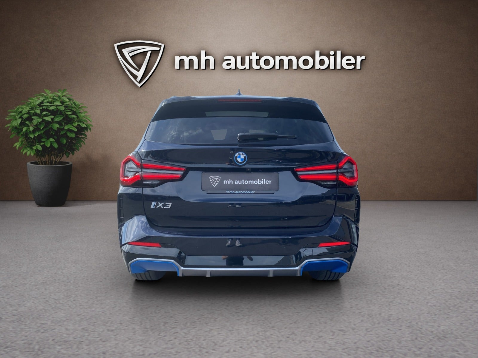 Sort BMW iX3 fra 2023