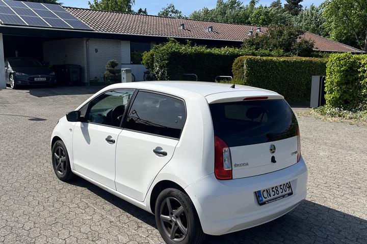 Hvid Skoda Citigo fra 2017