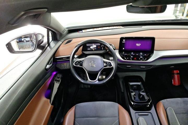Grå VW ID.4 fra 2021
