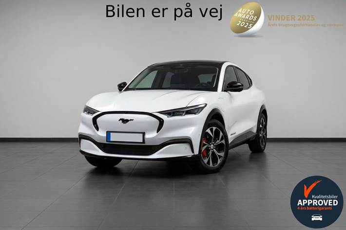 Hvid Ford Mustang Mach-E fra 2022