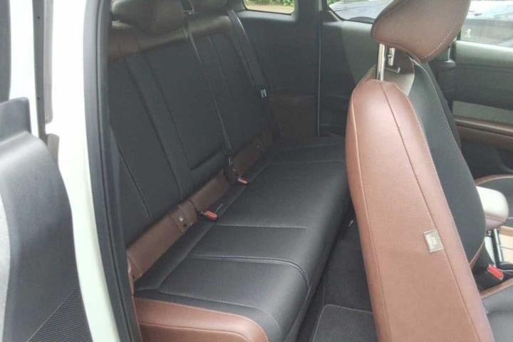 Hvid Mazda MX-30 fra 2023