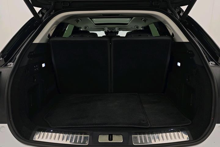 Hvid Hongqi E-HS9 fra 2023