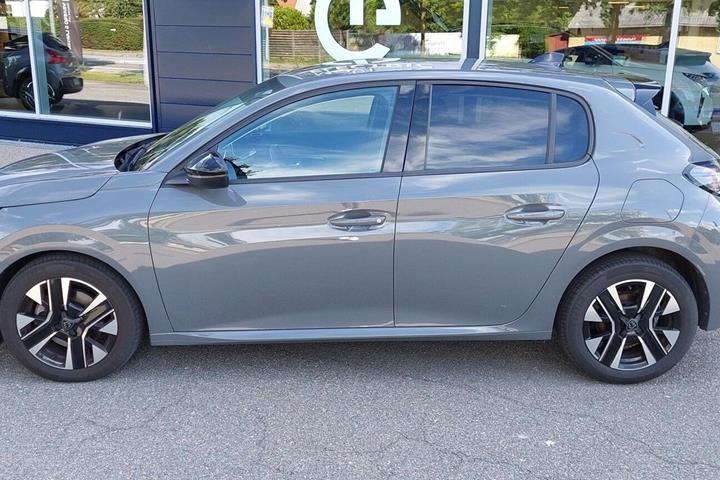 Grå Peugeot 208 fra 2024