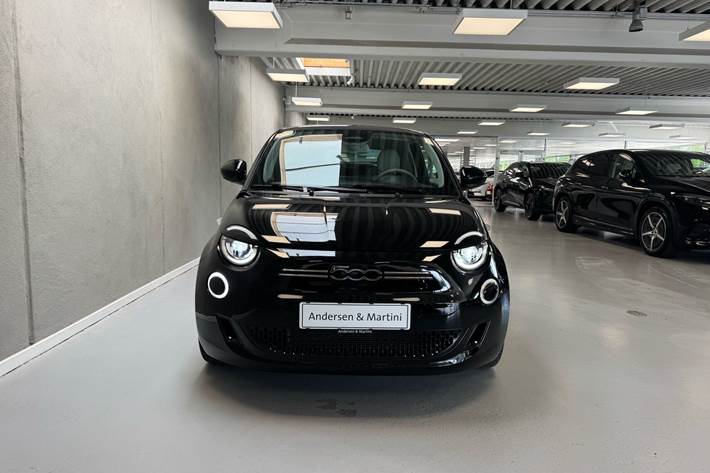 Sort Fiat 500e fra 2023