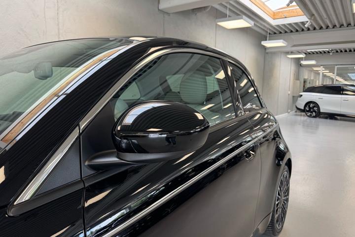 Sort Fiat 500e fra 2023