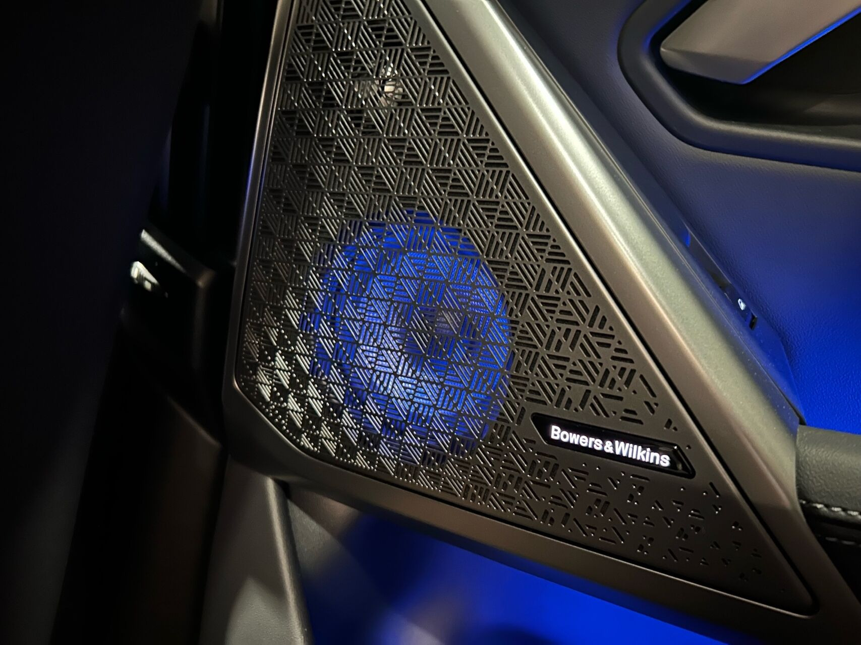 Sort BMW i5 fra 2024