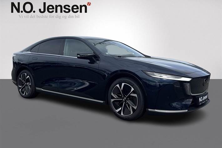 Blå Mazda 6e fra 2026