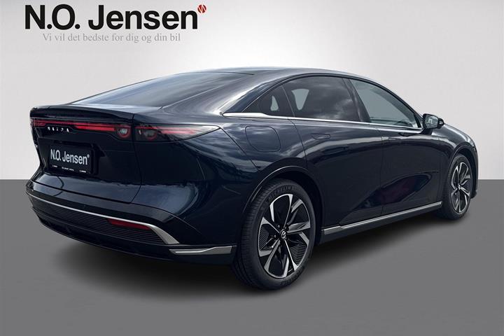 Blå Mazda 6e fra 2026