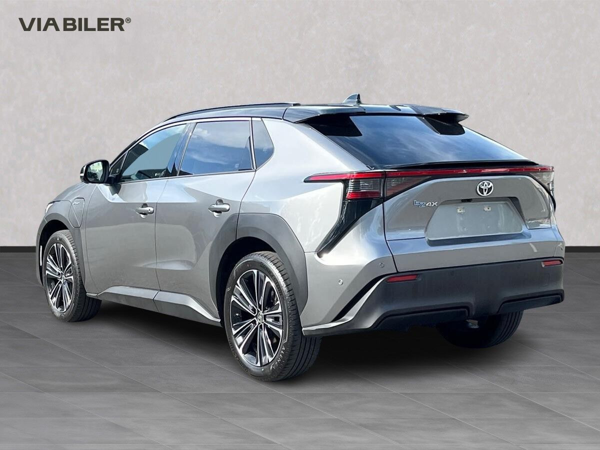 undefined Toyota BZ4X fra 2025