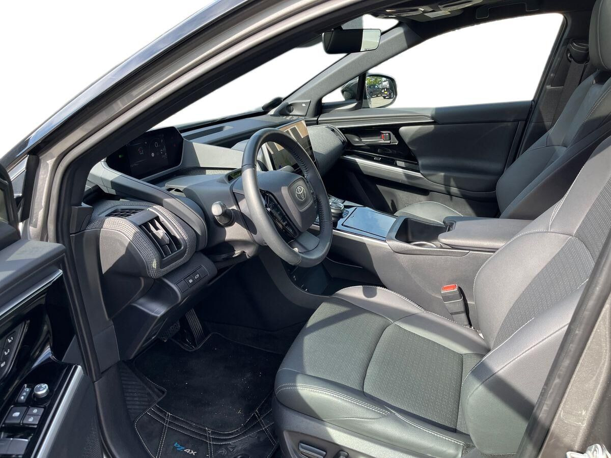 undefined Toyota BZ4X fra 2025