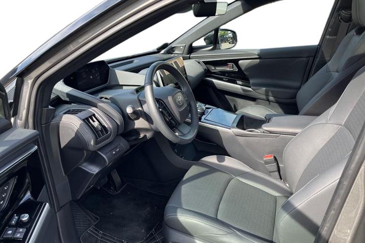 undefined Toyota BZ4X fra 2025