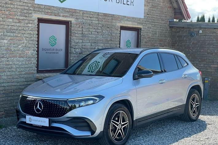Sølv Mercedes EQA250+ fra 2025