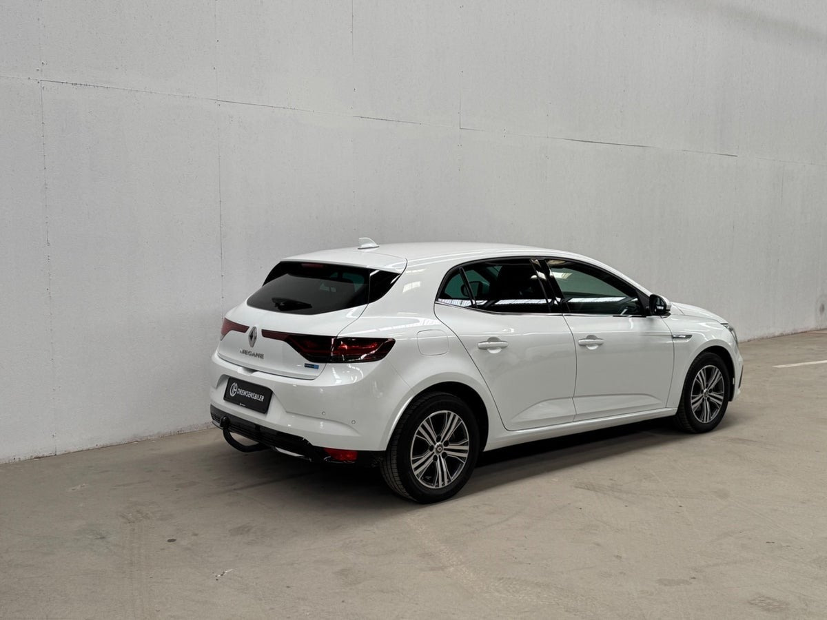 Hvid Renault Megane IV fra 2021