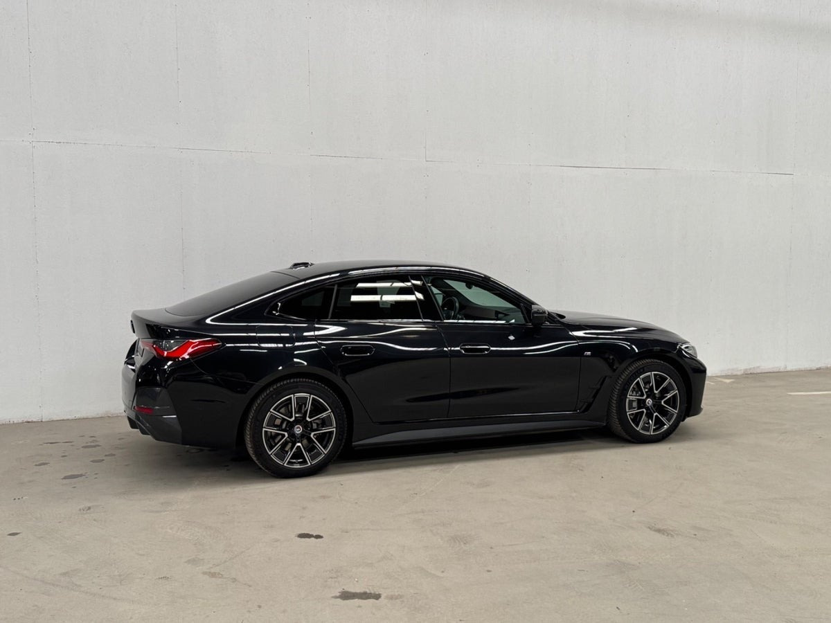 Sort BMW i4 fra 2022