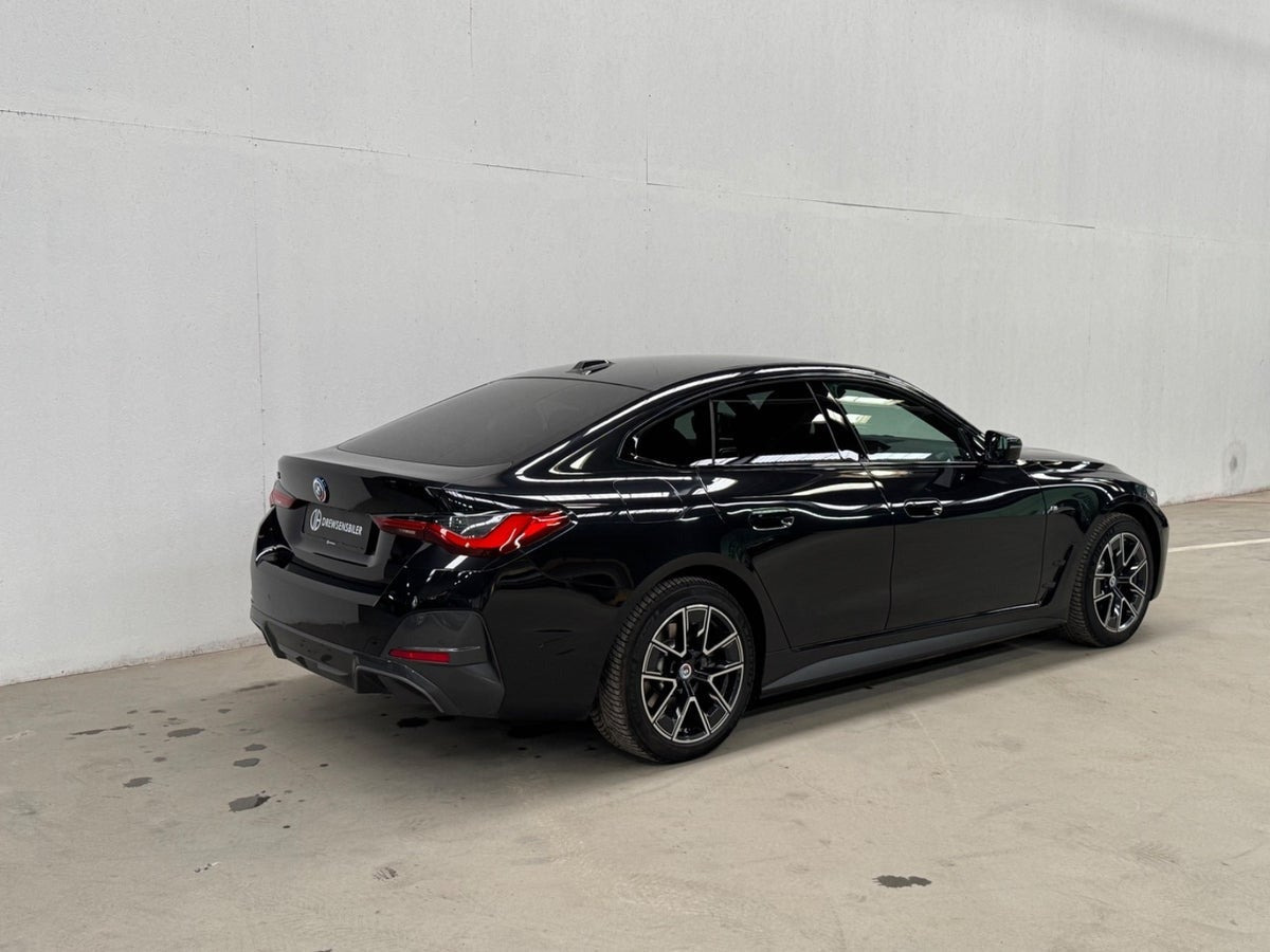Sort BMW i4 fra 2022