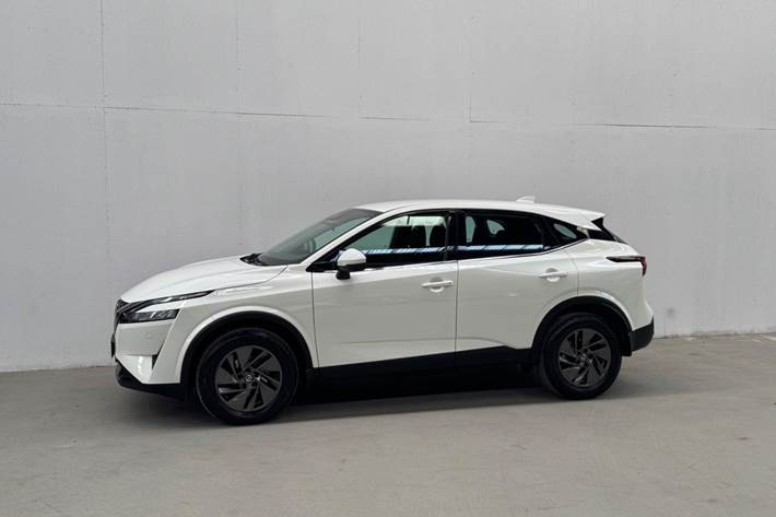 Hvid Nissan Qashqai fra 2021