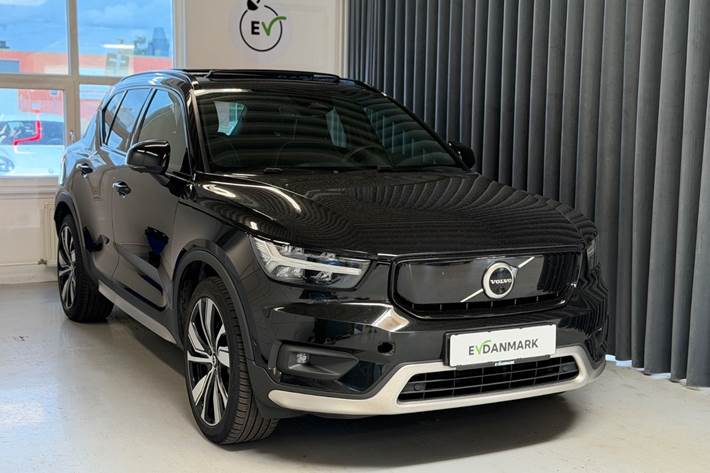 Sort Volvo XC40 fra 2022
