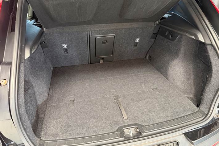 Sort Volvo XC40 fra 2022