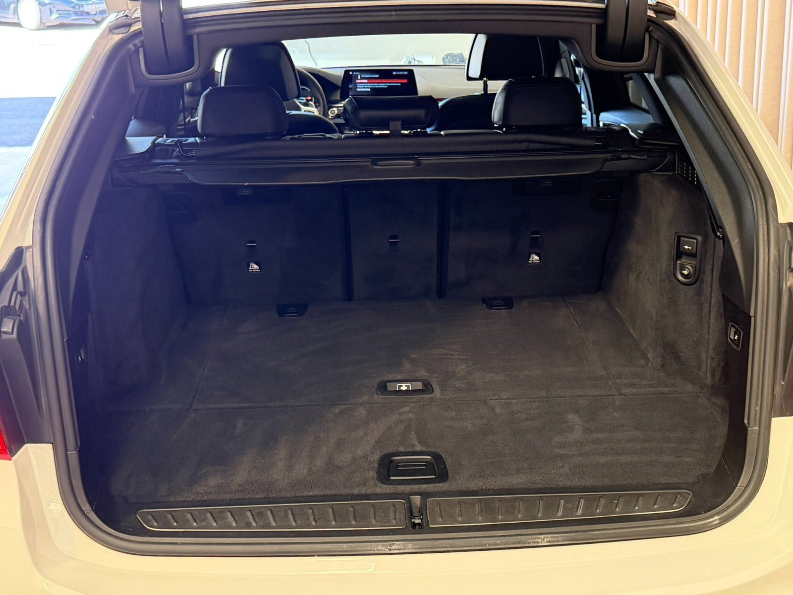 Hvid BMW 530d fra 2018