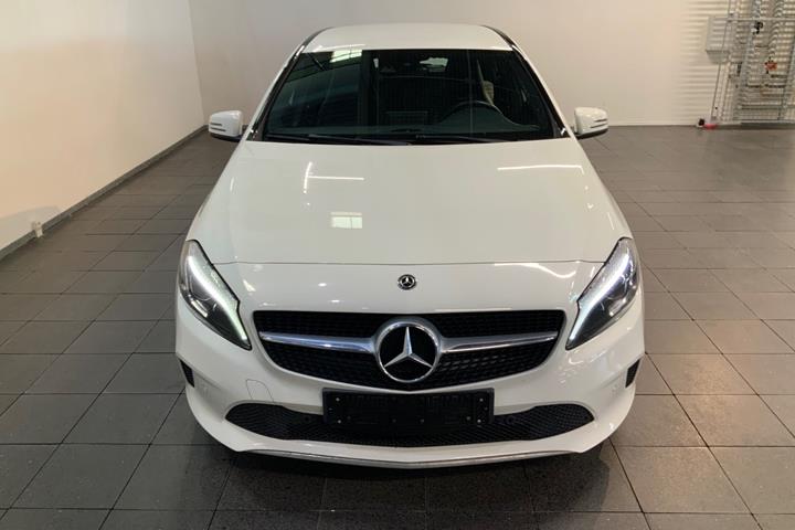 Hvid Mercedes A200 d fra 2017