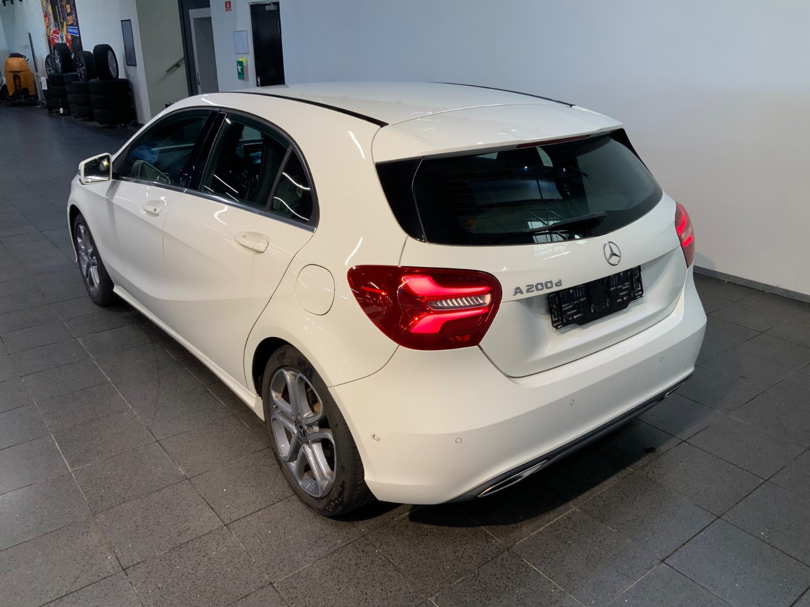 Hvid Mercedes A200 d fra 2017