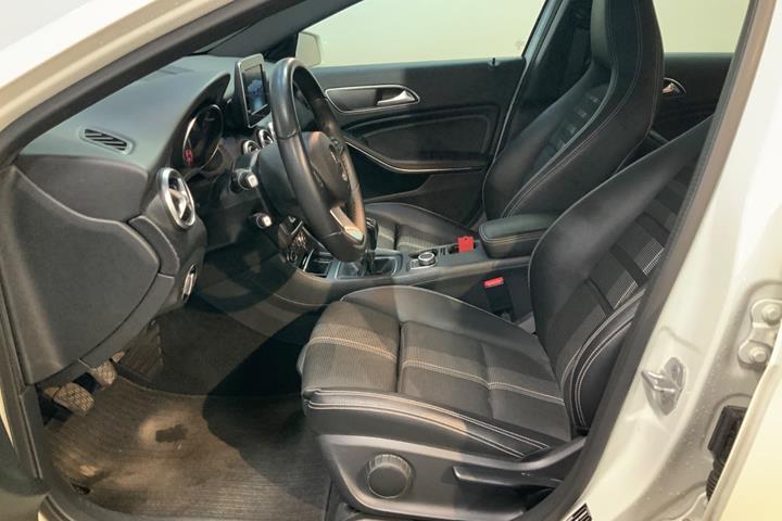 Hvid Mercedes A200 d fra 2017