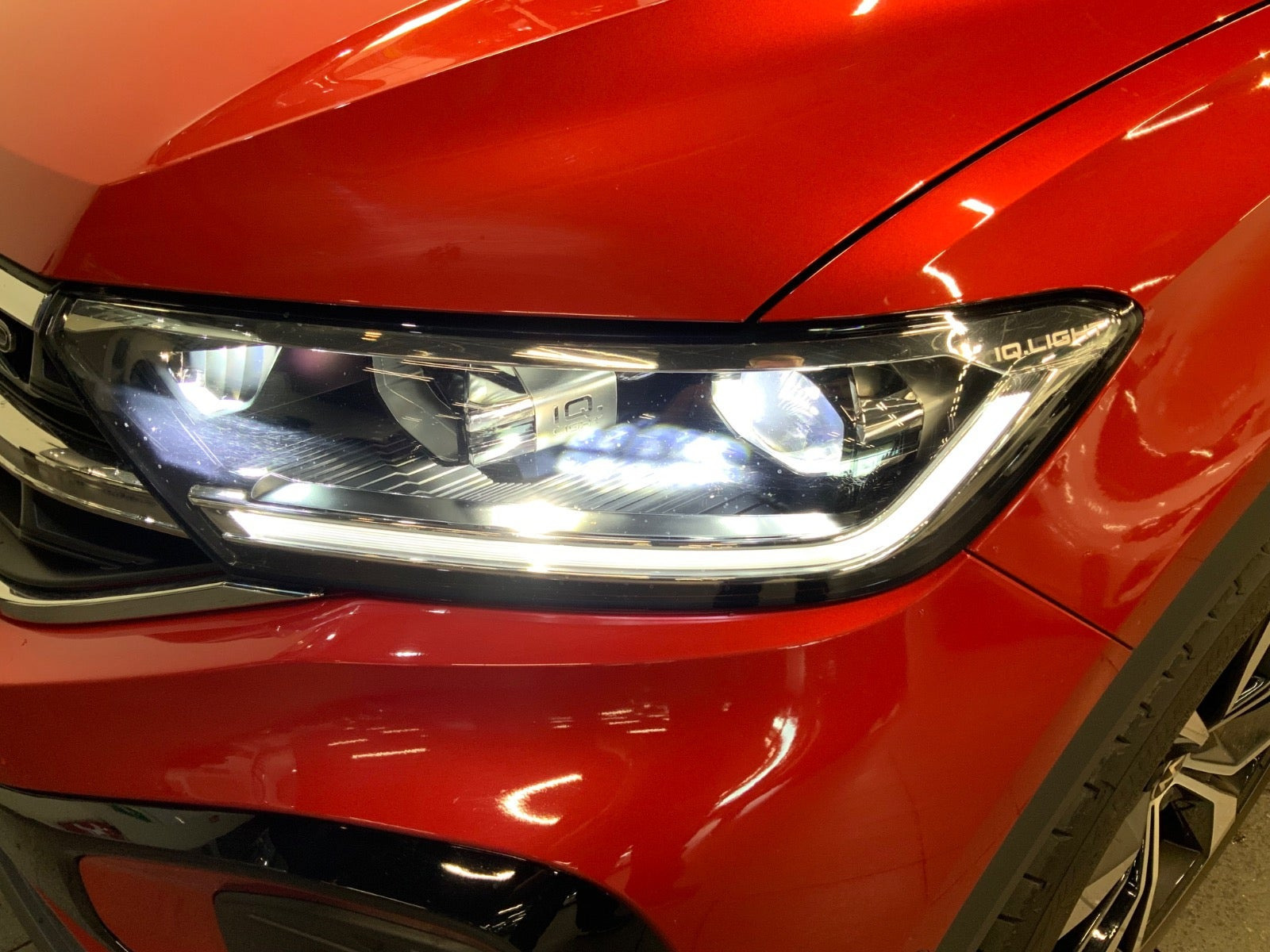 Rød VW T-Roc fra 2023