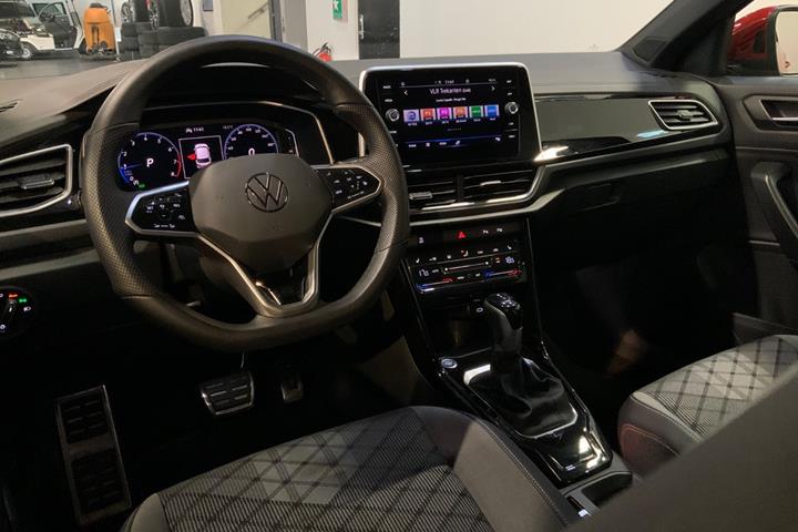 Rød VW T-Roc fra 2023