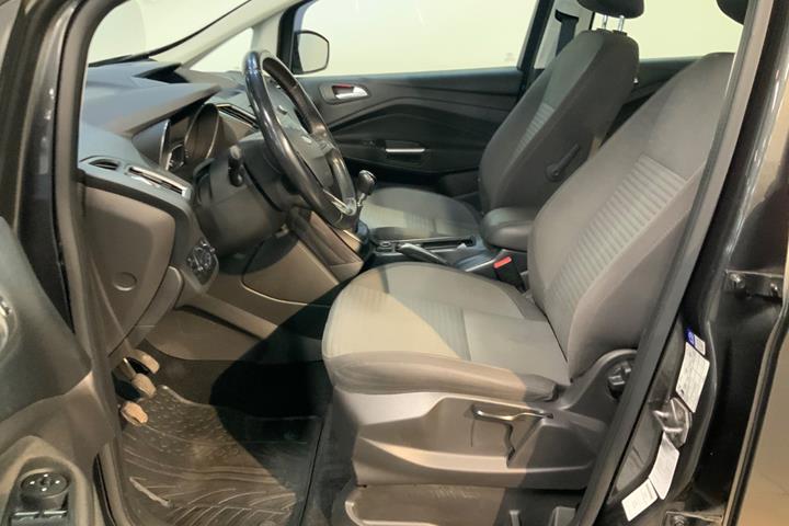 Grå Ford C-MAX fra 2018