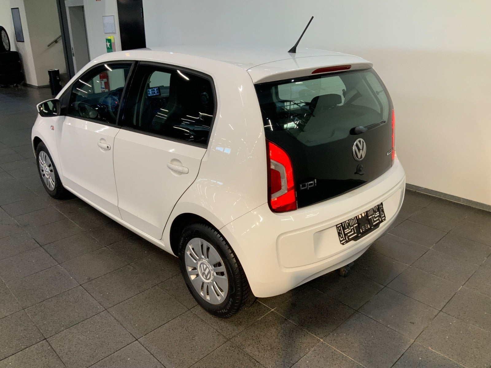 Hvid VW UP! fra 2015