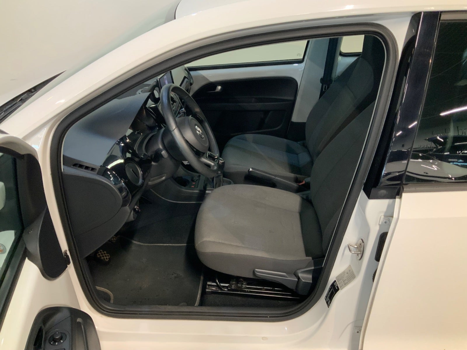 Hvid VW UP! fra 2015