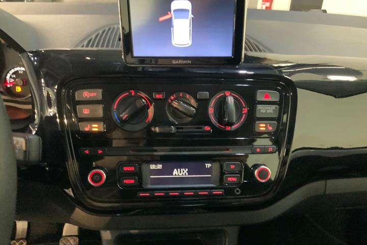 Hvid VW UP! fra 2015