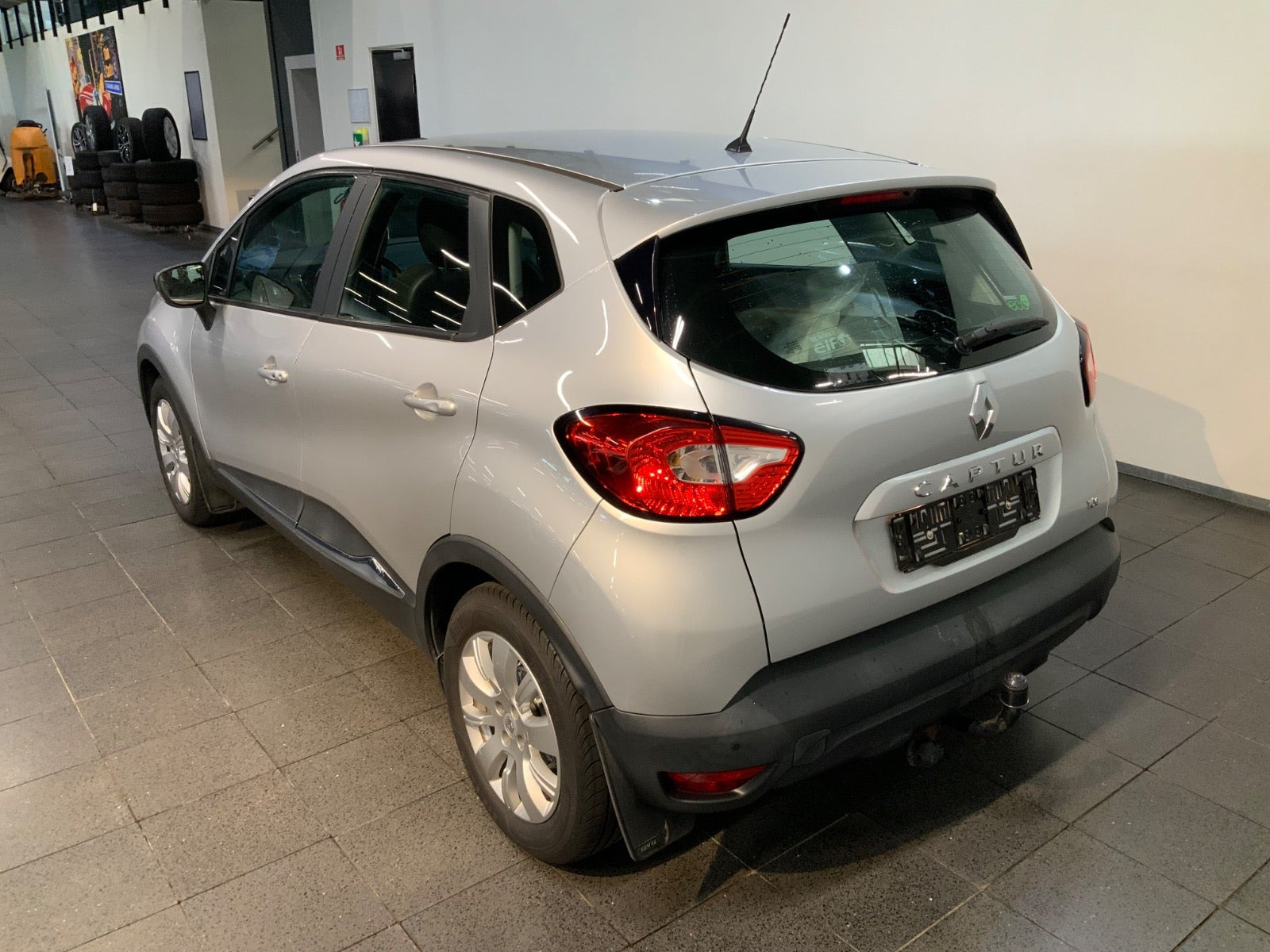 Sølv Renault Captur fra 2016