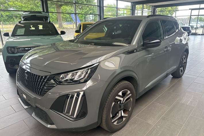 Grå Peugeot e-2008 fra 2025