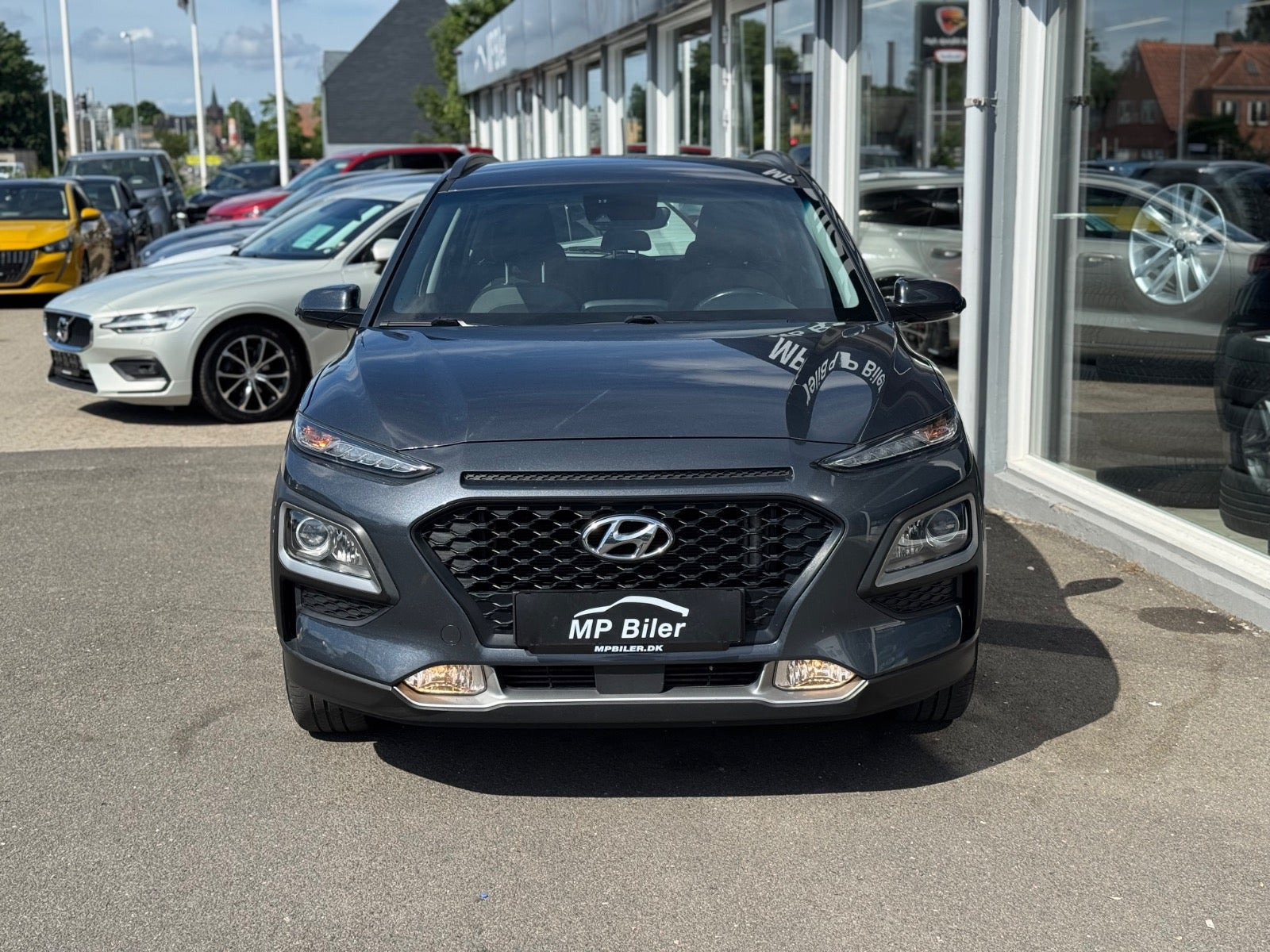 Grå Hyundai Kona fra 2020