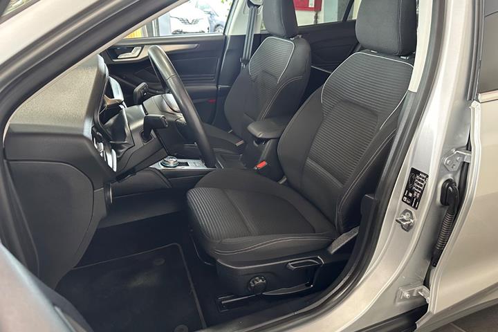 Sølv Ford Focus fra 2023