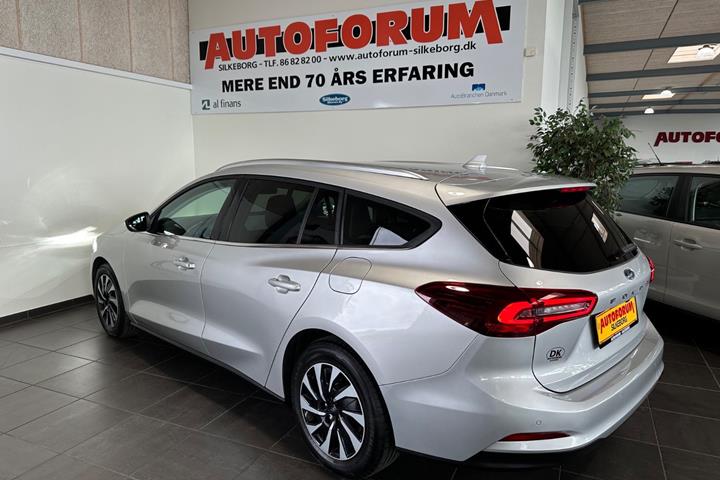 Sølv Ford Focus fra 2023