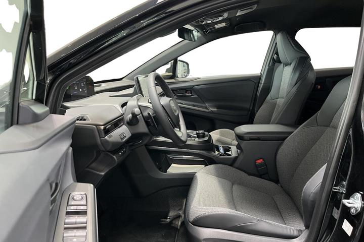 Sort Toyota BZ4X fra 2026