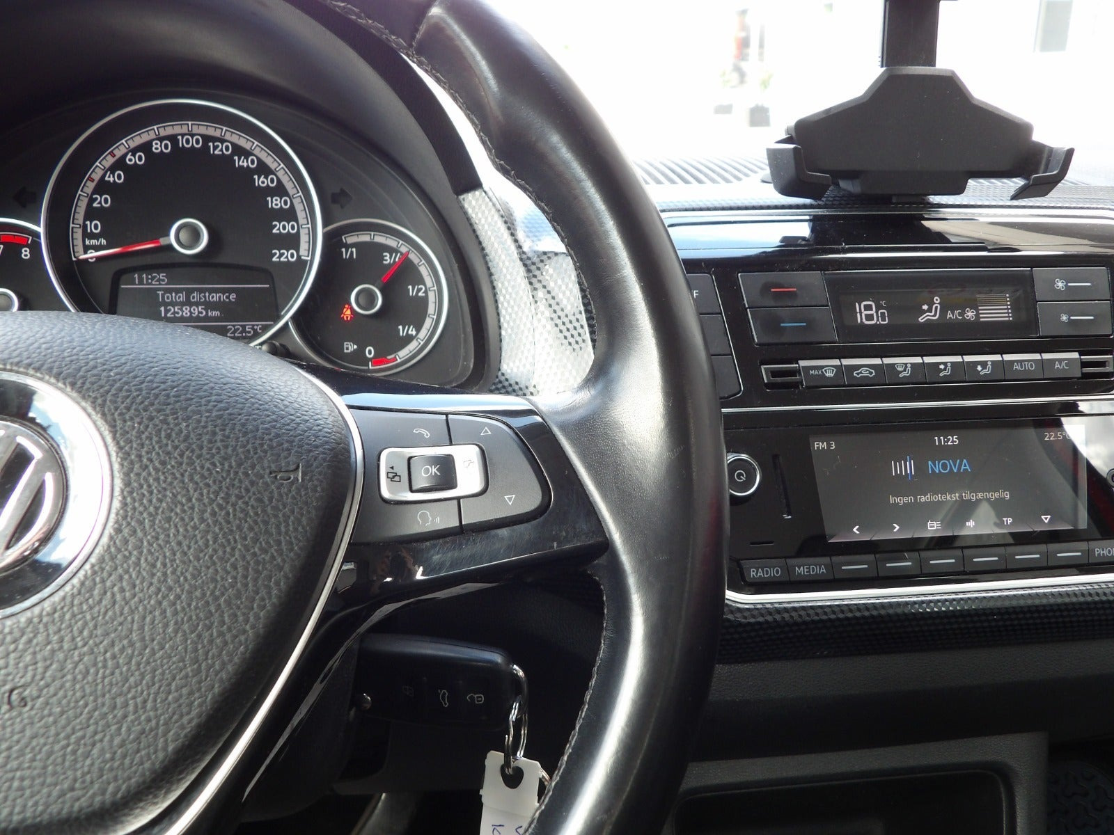 Rød VW UP! fra 2019