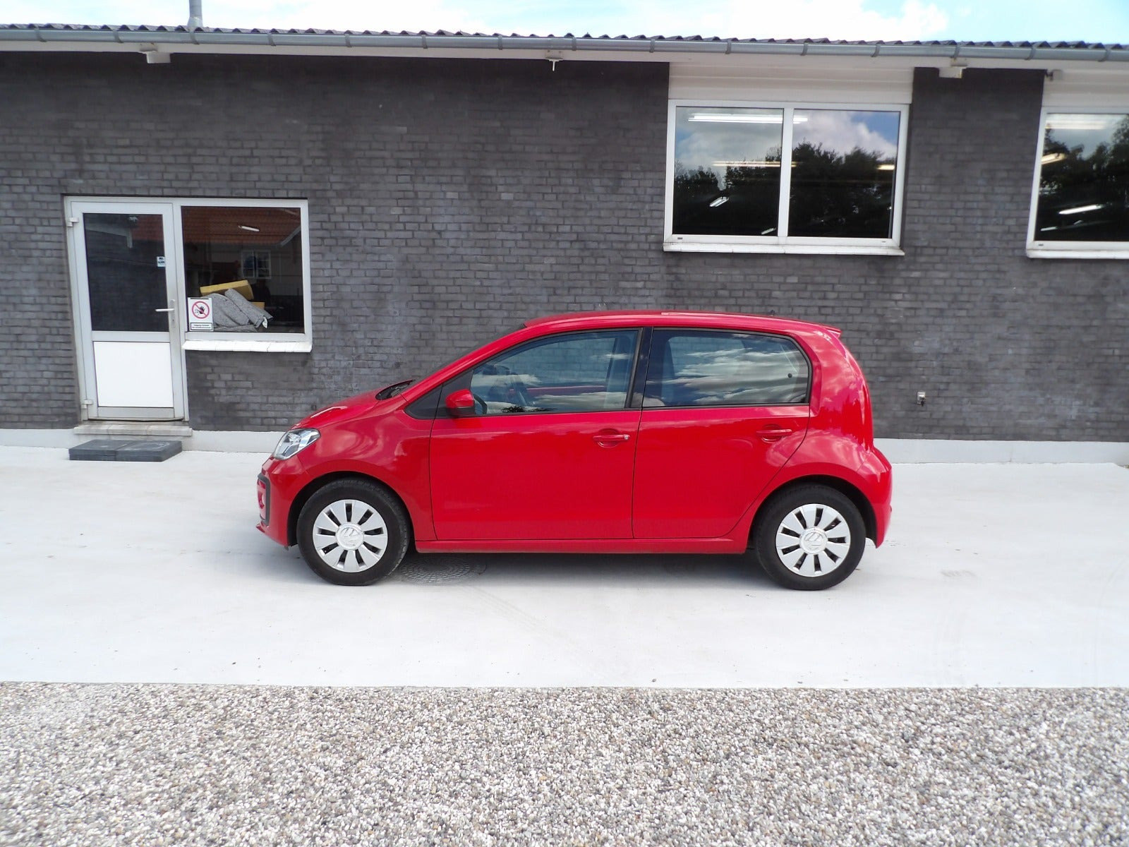 Rød VW UP! fra 2019