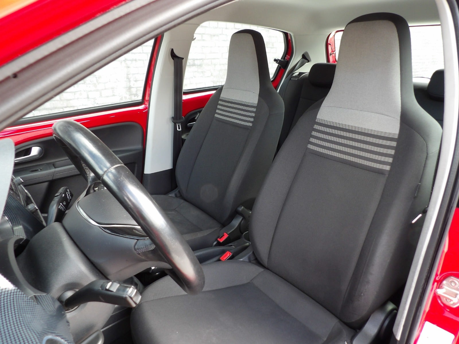 Rød VW UP! fra 2019