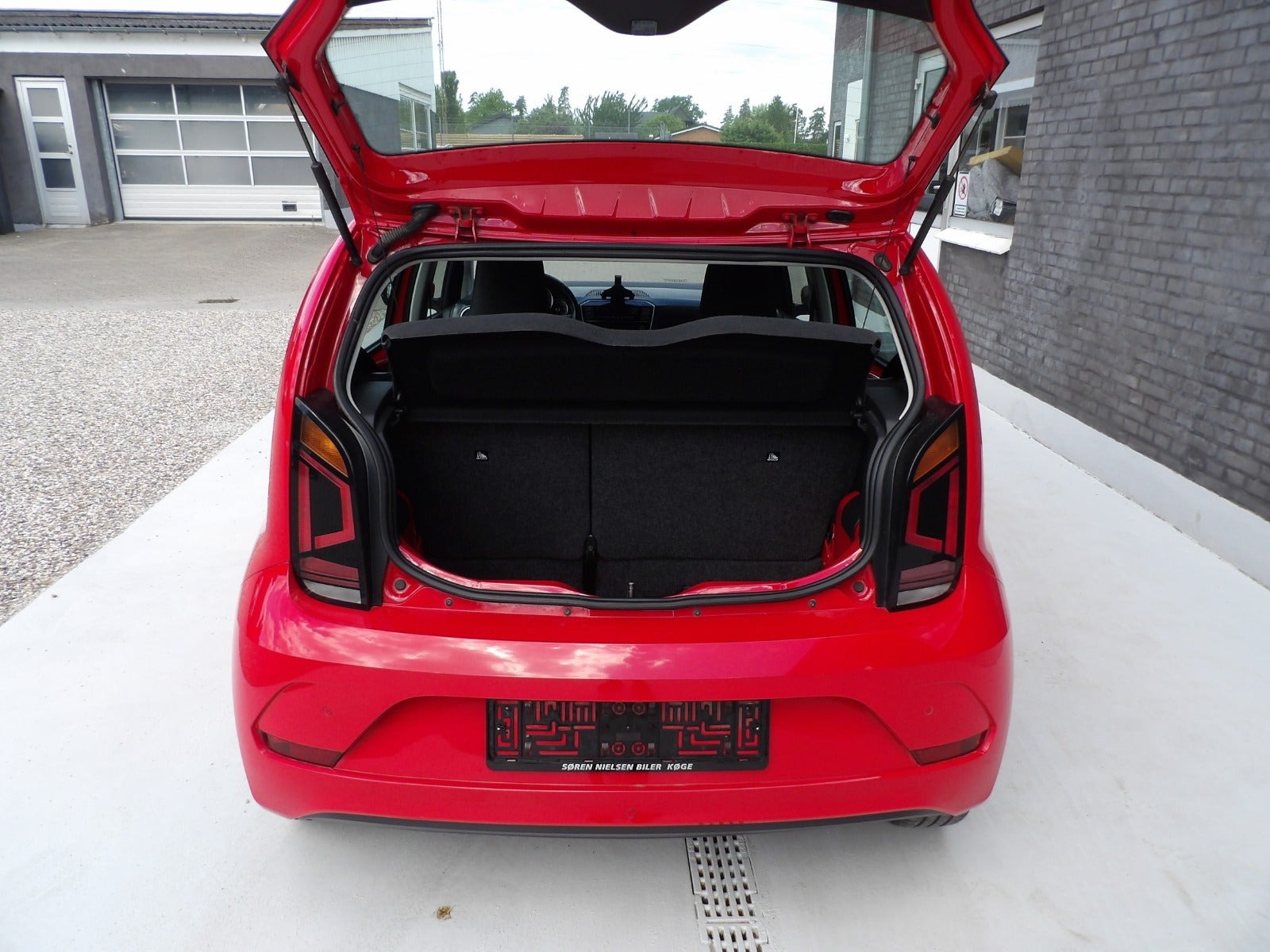 Rød VW UP! fra 2019