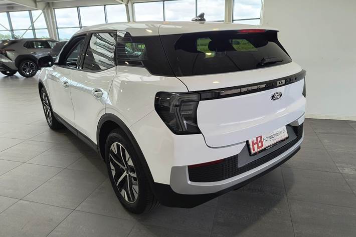 Hvid Ford Explorer fra 2025