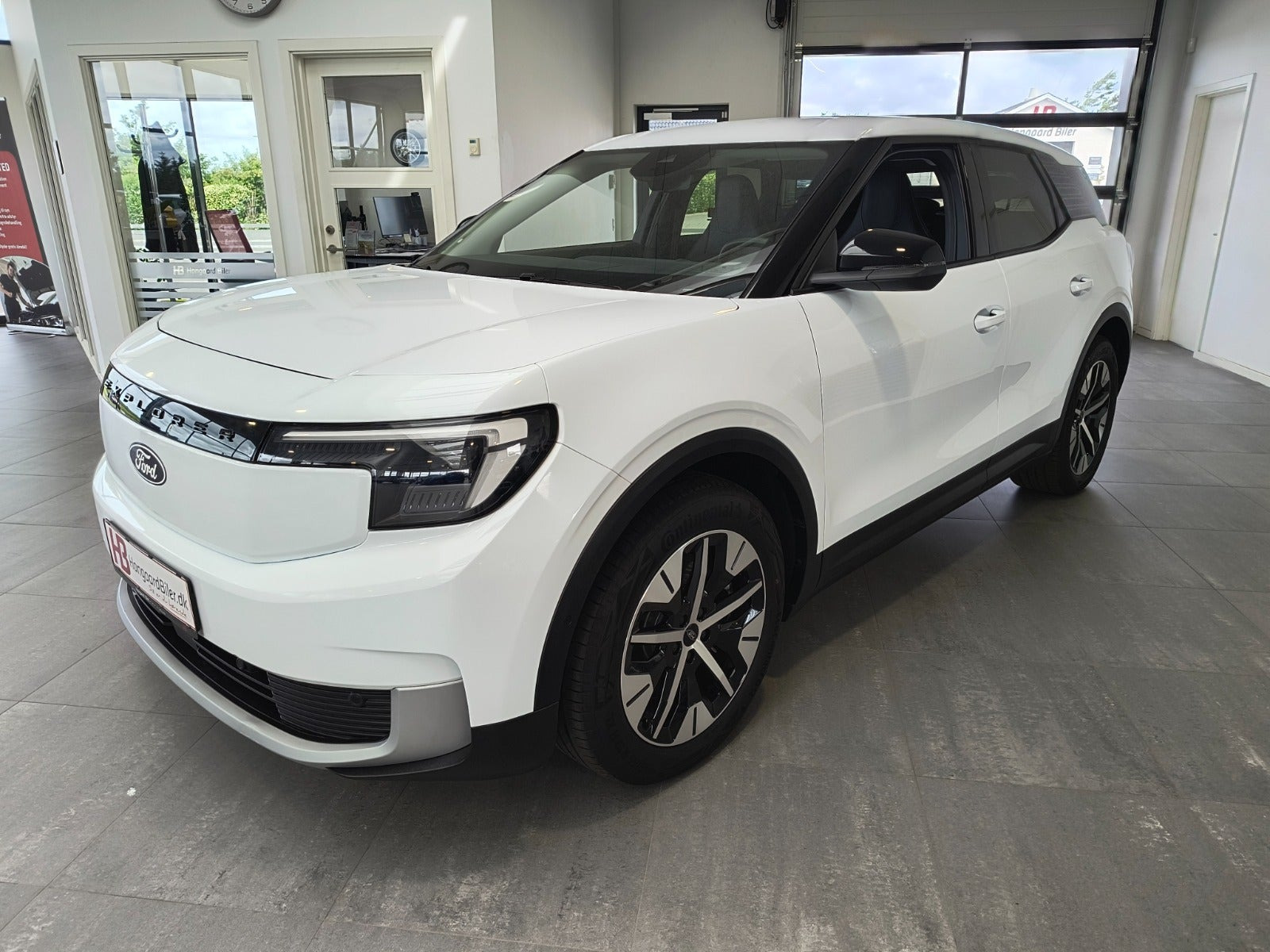 Hvid Ford Explorer fra 2025